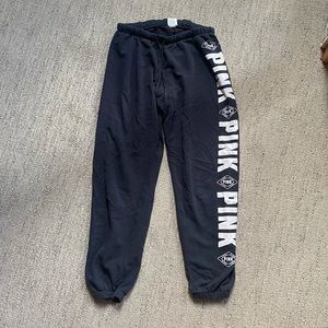Victoria’s Secret PINK sweatpants 🖤